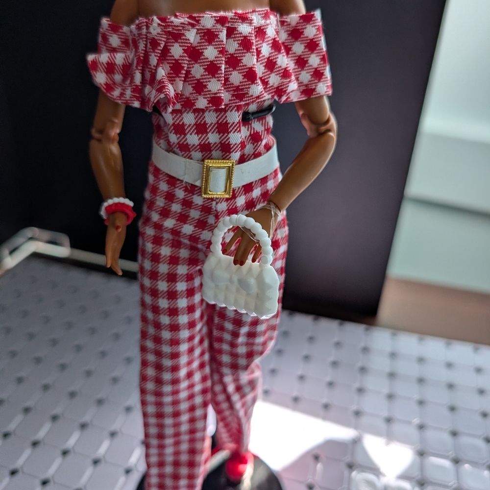 Barbie Basics AA Model 8 Custom  Restyled - Picture 3 of 12
